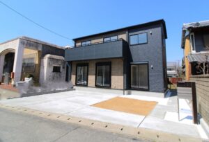 【大和郡山市小泉町　新築一戸建て　】外観写真
