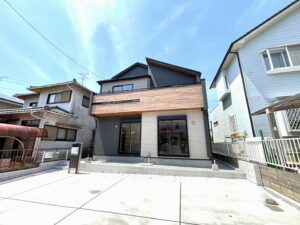 【生駒市ひかりが丘1丁目　新築一戸建て　】外観写真