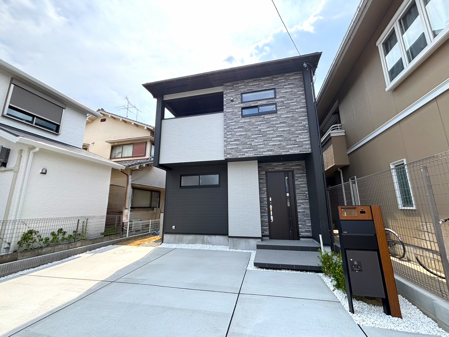 【奈良市西笹鉾町　新築一戸建て　】外観写真